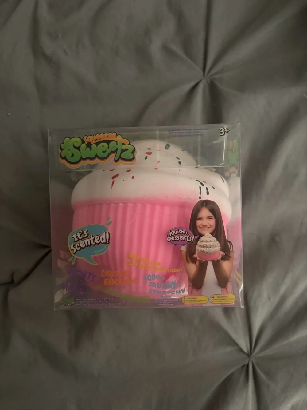 Squishy Dessert Cupcake Toy - Pink & White Scented
